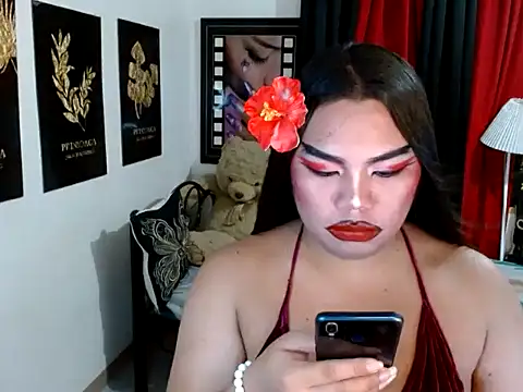 TSbrianaHugeCock webcam