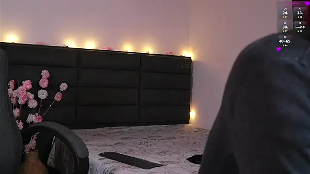 kathieandpovcock1 webcam