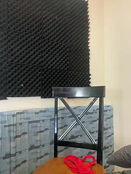 goddess_athena69 (T teen) - CUM IN PUBLIC