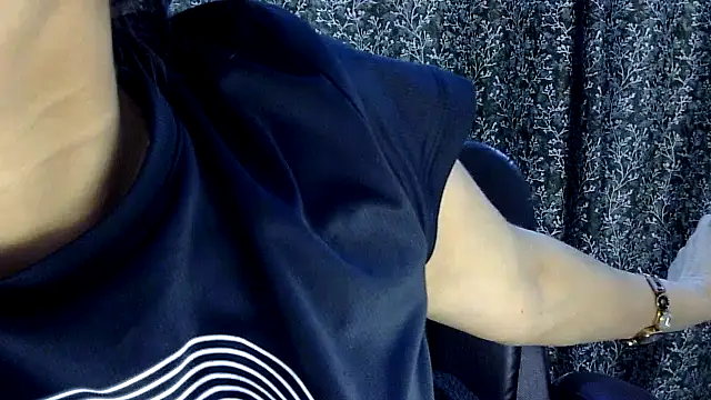 exotic_tanvi (F young) - Boob's suck