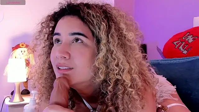 Charlotte11-11 webcam