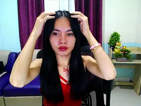 devine_goddess webcam