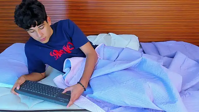 peakk_twiinns webcam