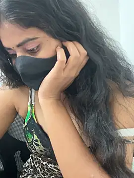 sexy-riyaa43 webcam