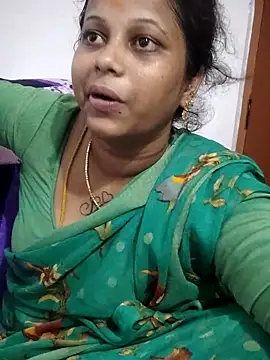 sweetqueen143 webcam