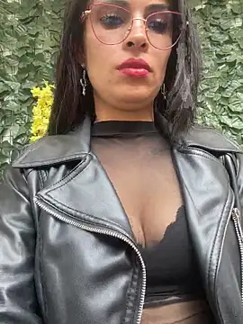 astrid-- - Astrid--'s free webcam - UK Sex Cams