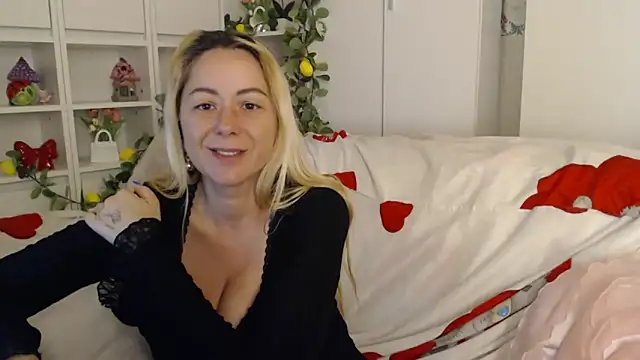 _karolynesyera_ webcam