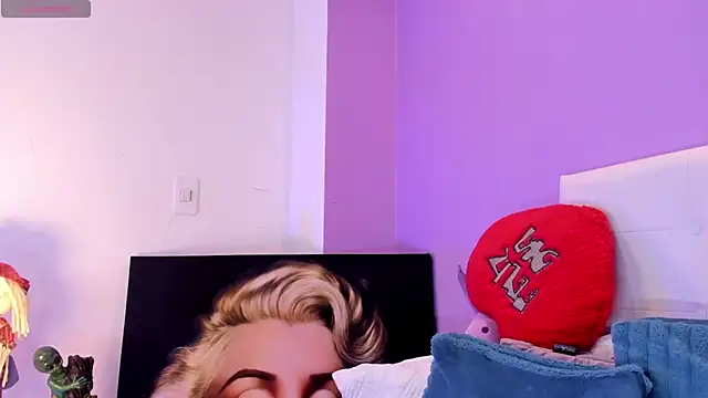 Charlotte11-11 webcam