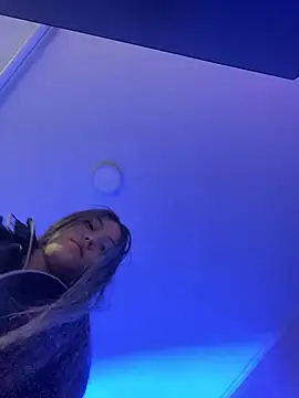 Webcam Model (thalia_ec)  is live.Free join now!