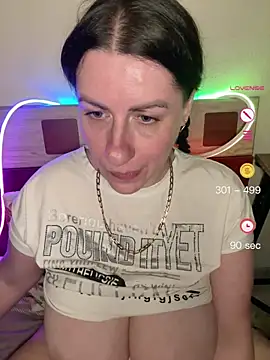 Evelinia live sex cam