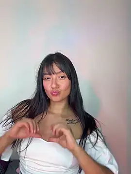 charlottekiss99 webcam