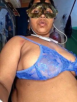 Real_Desi_Couple webcam