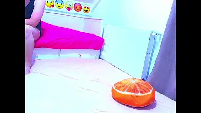 evehotty (Ask my age) - show tits