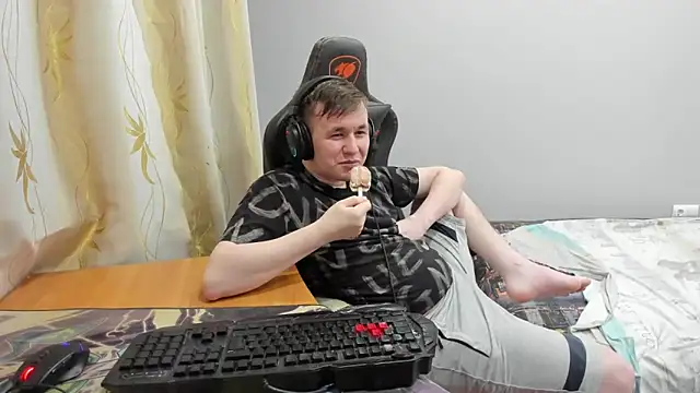 iliaskrislove live sex cam