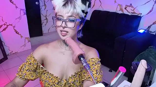 Rebeka-baker webcam