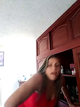 Webcam Model (maynor_1998)  is live.Free join now!