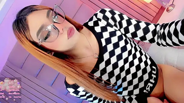 Camille_deluxe webcam