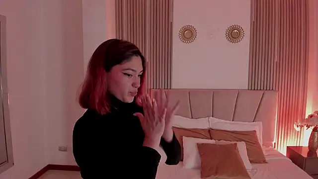 Victoria_Beaumont webcam