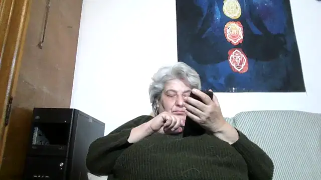 ExquisiteMature webcam