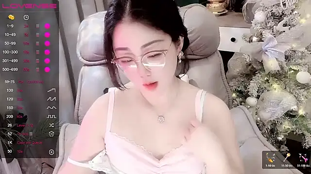 Monica-666888- webcam