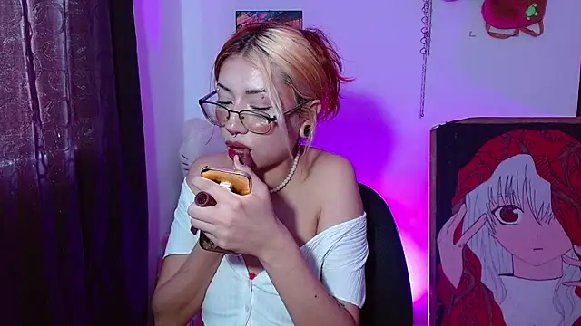 kittymiauu444 webcam