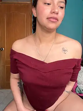 Webcam Model (CocoaGigiMuse)  is live.Free join now!