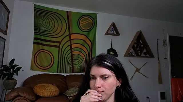 bruisedblossoms webcam