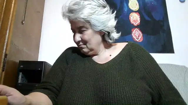 ExquisiteMature webcam