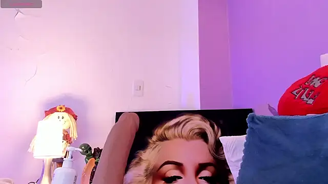 Charlotte11-11 webcam