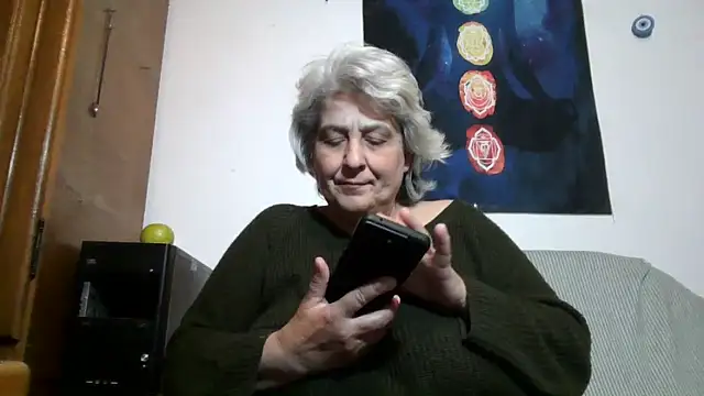 ExquisiteMature webcam