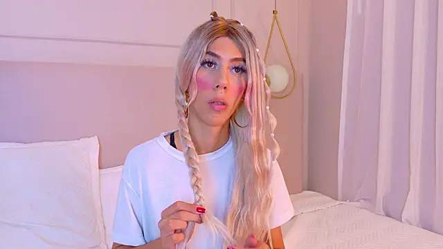 Darlyn_tenderhot__ webcam