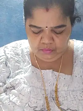tamilthanushri webcam