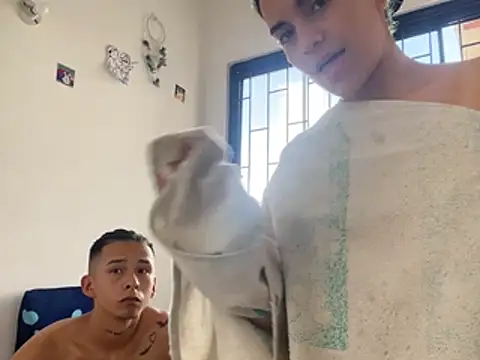 bliinkii_and_luka_ - Bliinkii_and_luka_'s free webcam - UK Sex Cams