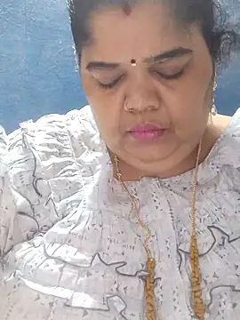 tamilthanushri webcam