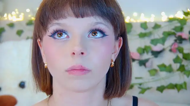 ElisabethDavis webcam