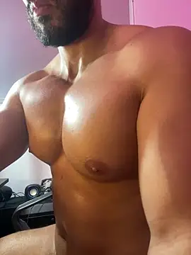 magnumchris - Magnumchris's free webcam - UK Sex Cams