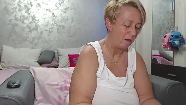 RosesandLillies webcam