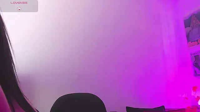 daniellagiraldo - DaniellaGiraldo's free webcam - UK Sex Cams