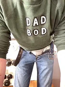 kalebsnow (Ask my age) - Jerk off! Uncut precum play:)