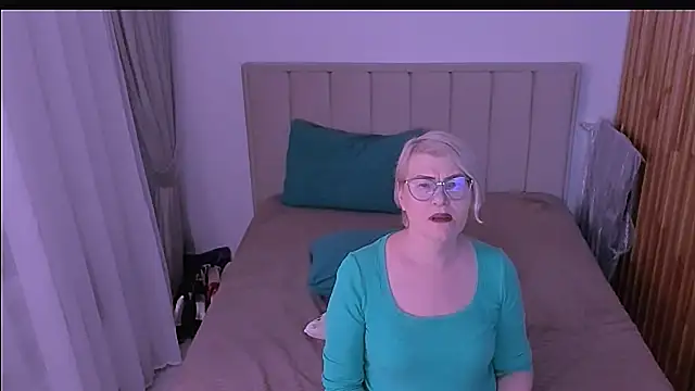 sabrinamacmarren webcam