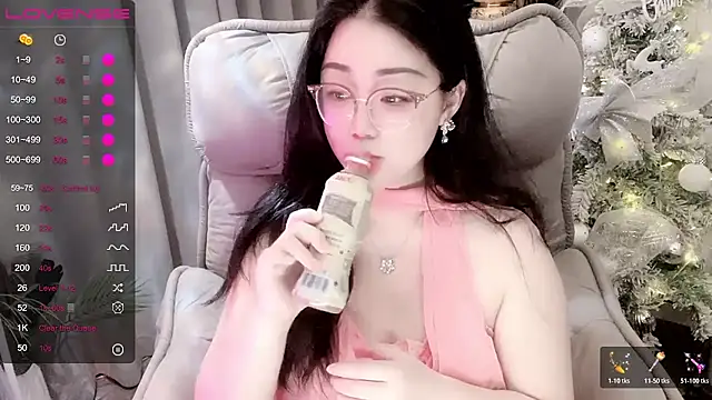 Monica-666888- webcam