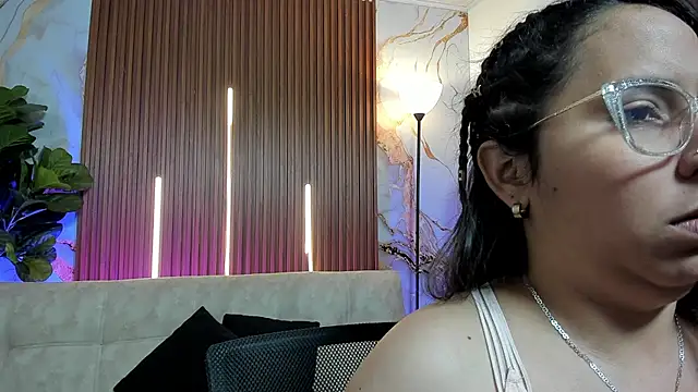 Sharon_rhodes_ webcam