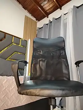 oliver_bigblack_cock - Oliver_bigblack_cock's free webcam - UK Sex Cams