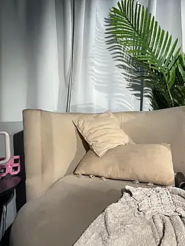 miafoxie_ (F young) - DOMI PLAY & FINGERS IN MY PUSSY