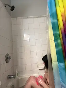 Courtneysinclair webcam