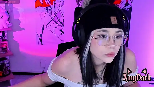 _AmyDark webcam