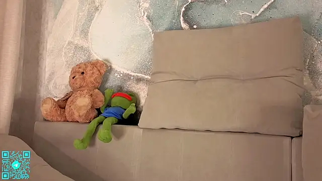 chloemilka Stripchat cam model