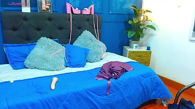 zohet_kriss - Zohet_kriss's free webcam - UK Sex Cams