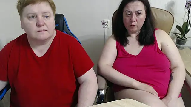 Lindy-Jeanie webcam