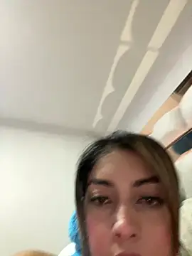 yelena_mutizz1 webcam